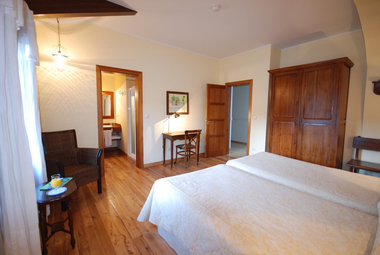 Hotel Del Verde Al Amarillo Пеньясрубьяс-де-Пирон Экстерьер фото