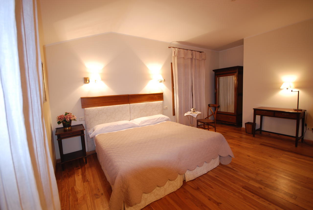 Hotel Del Verde Al Amarillo Пеньясрубьяс-де-Пирон Экстерьер фото