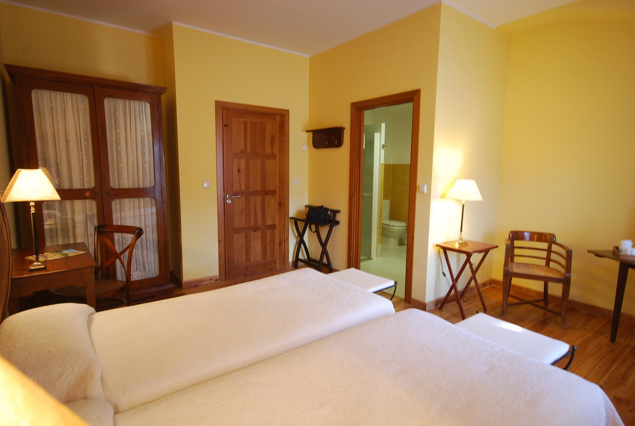 Hotel Del Verde Al Amarillo Пеньясрубьяс-де-Пирон Экстерьер фото